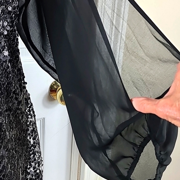 Badgley Mischka Sequined Blouse - Picture 4 of 11